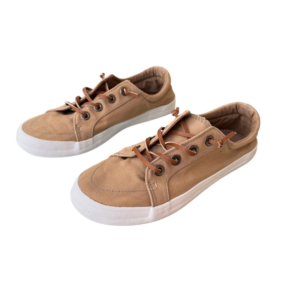 Tommy Bahama Tan and White Low-Top Canvas Sneakers
